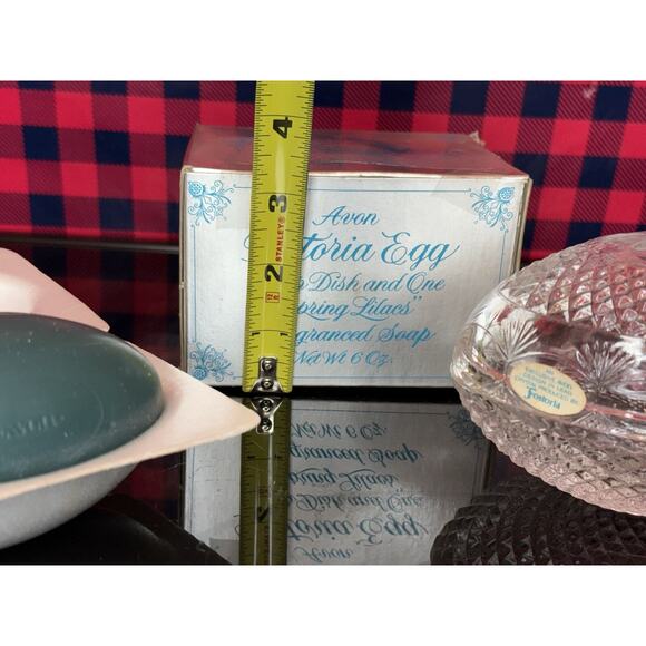NIB Vintage Avon Fostoria Egg Soap Dish And Soap Spring Lilacs - Picture 11 of 13